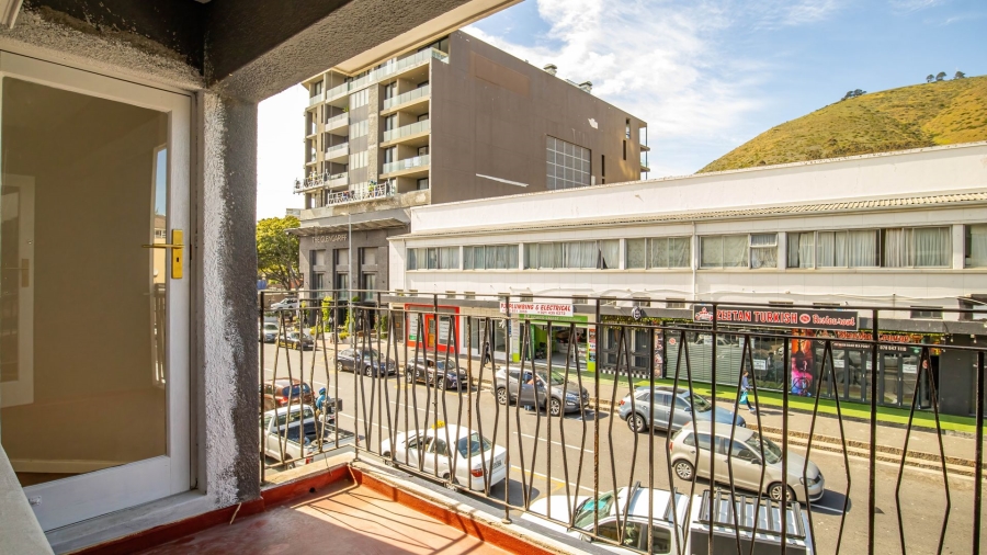 To Let 1 Bedroom Property for Rent in Sea Point Western Cape